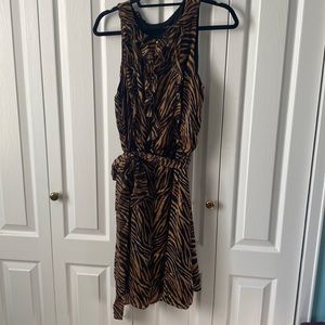 Orange and black sleeveless dress, White House black market size 14 (never worn)